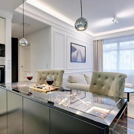 Elegant Two Bedroom Near The Sea Appartement
