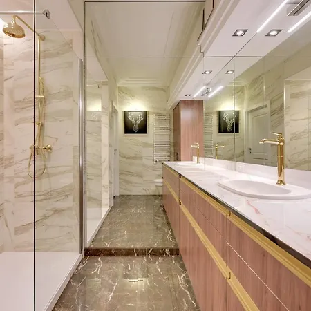 Elegant Two Bedroom Near The Sea Gdańsk